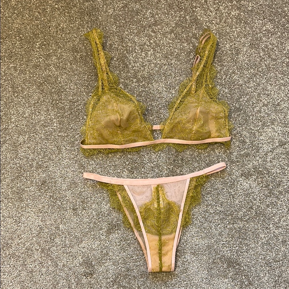 NWOT Victoria's Secret Olive Green Pink Lattice Lace Bralette & 2 Panties